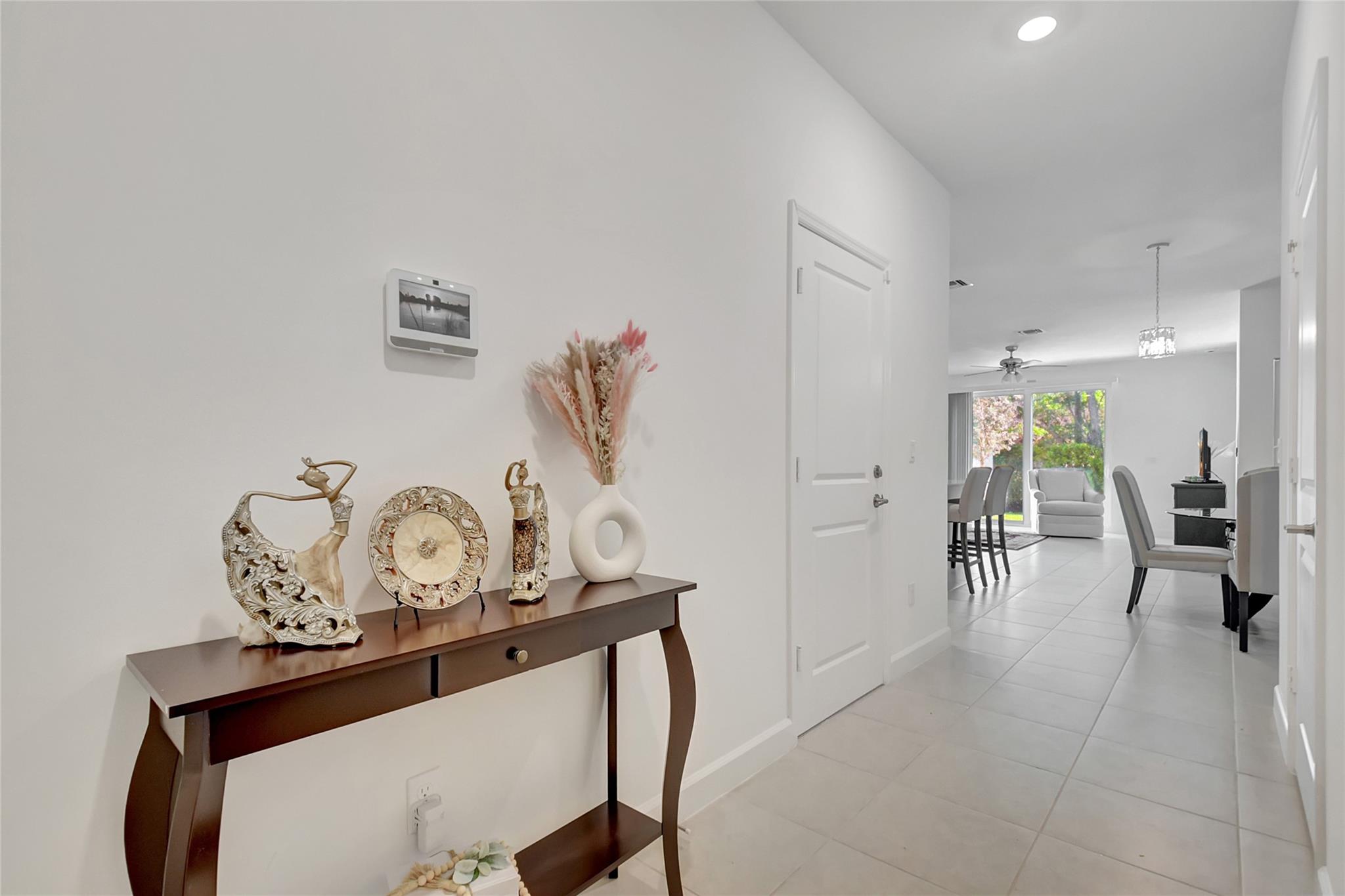 4519 Hollister Ave 4519