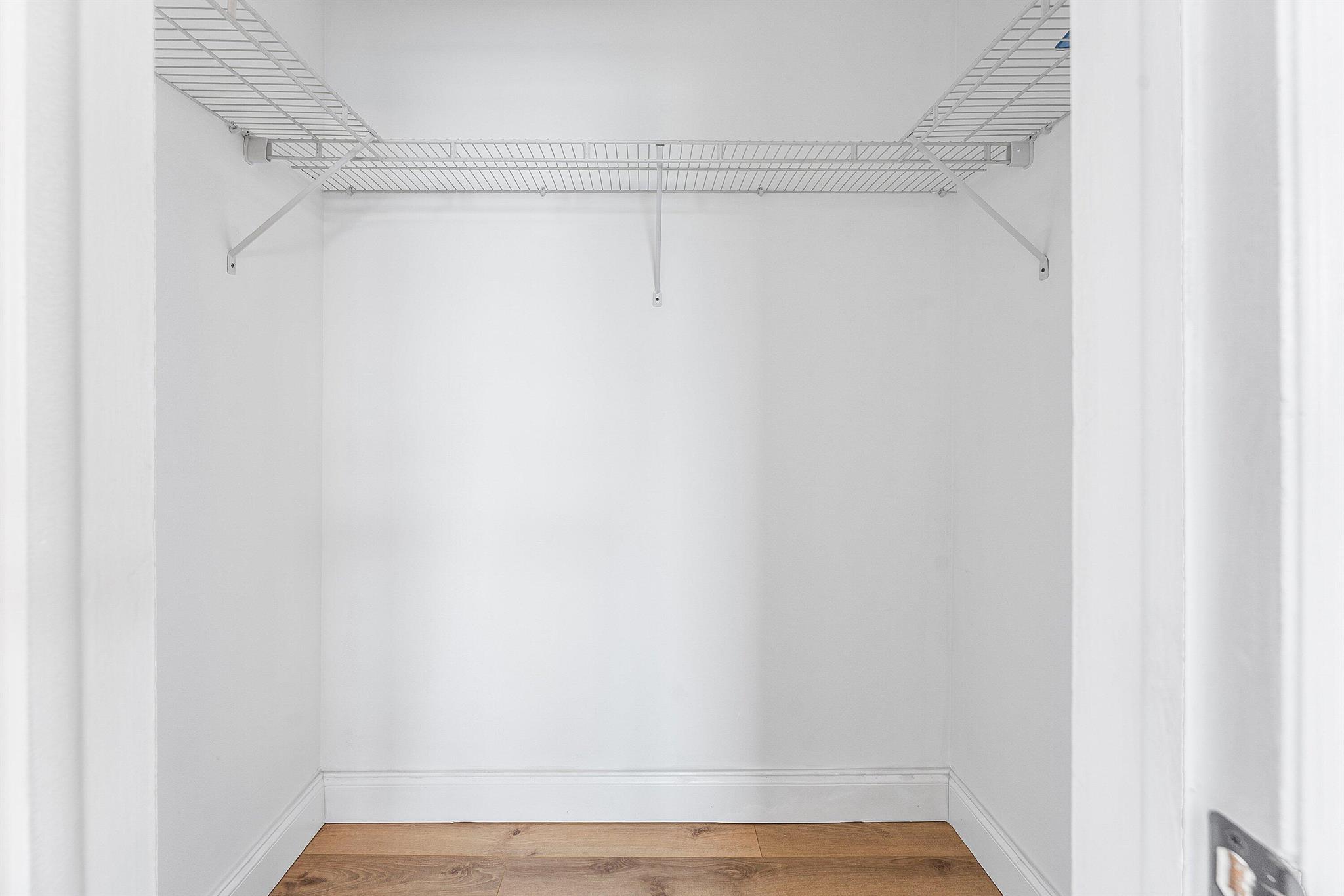 REGENCY SURF & RACQUET CL - Residential Lease