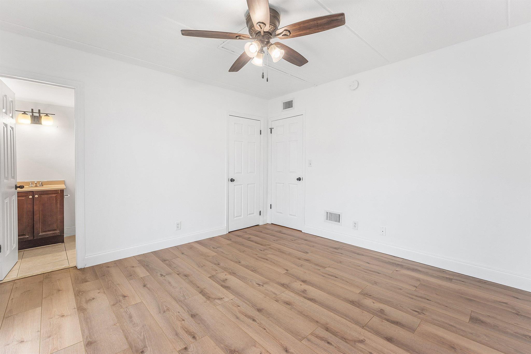 REGENCY SURF & RACQUET CL - Residential Lease