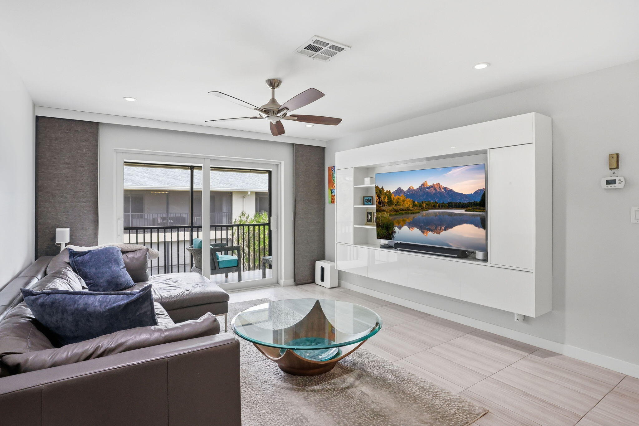 807 NE 1st Street 6w