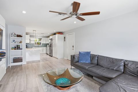 Tiny photo for 807 NE 1st Street #6w, Delray Beach, FL 33483 (MLS # B26016525)