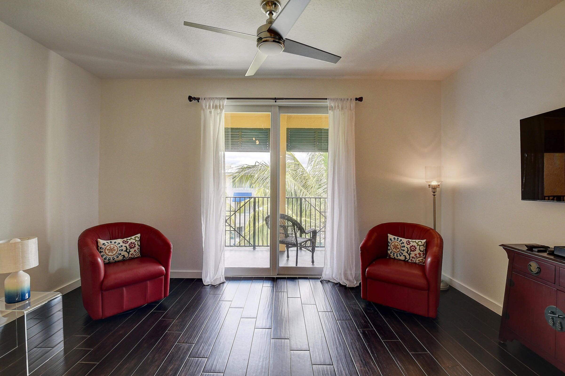 PINEAPPLE GROVE VILLAGE CONDO - Residential