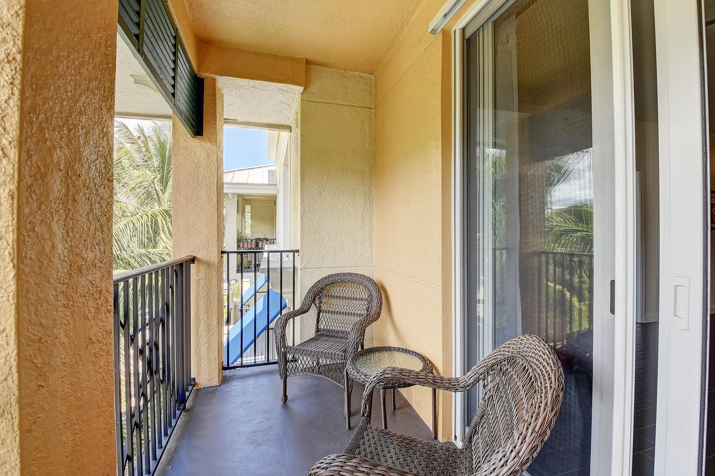 PINEAPPLE GROVE VILLAGE CONDO - Residential