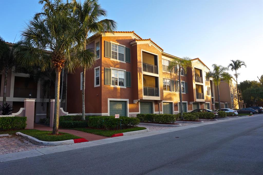 Annual furnished rental available immediately at the beautiful St Andrews at the Polo Club, Country Club living without the membership. Come see this beautifully updated light and bright ground floor 2BR 2BA condo with covered patio. Both bedrooms are master suites with large closets. Garage with covered access. Upgrades include: wood tile flooring, granite countertops, upgraded cabinets, stainless steel appliances,W&D, ceiling fans in all rooms, granite vanities in bathrooms. . Community has resort style swimming pool, exercise room, racket ball court, tennis court. Gated community with onsite security. Short Term rental considered @$4,500 for 4 Mon MIn. --- 2 minutes to mall, 10 min to turnpike, 25 min from downtown WPB. Don't miss out on this incredible find.