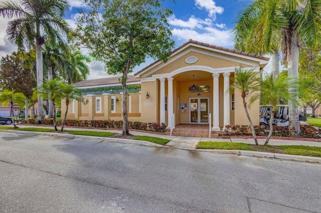 Photo of 3203 Shoma Drive #294/32, Royal Palm Beach, FL 33414 (MLS # R11083661)