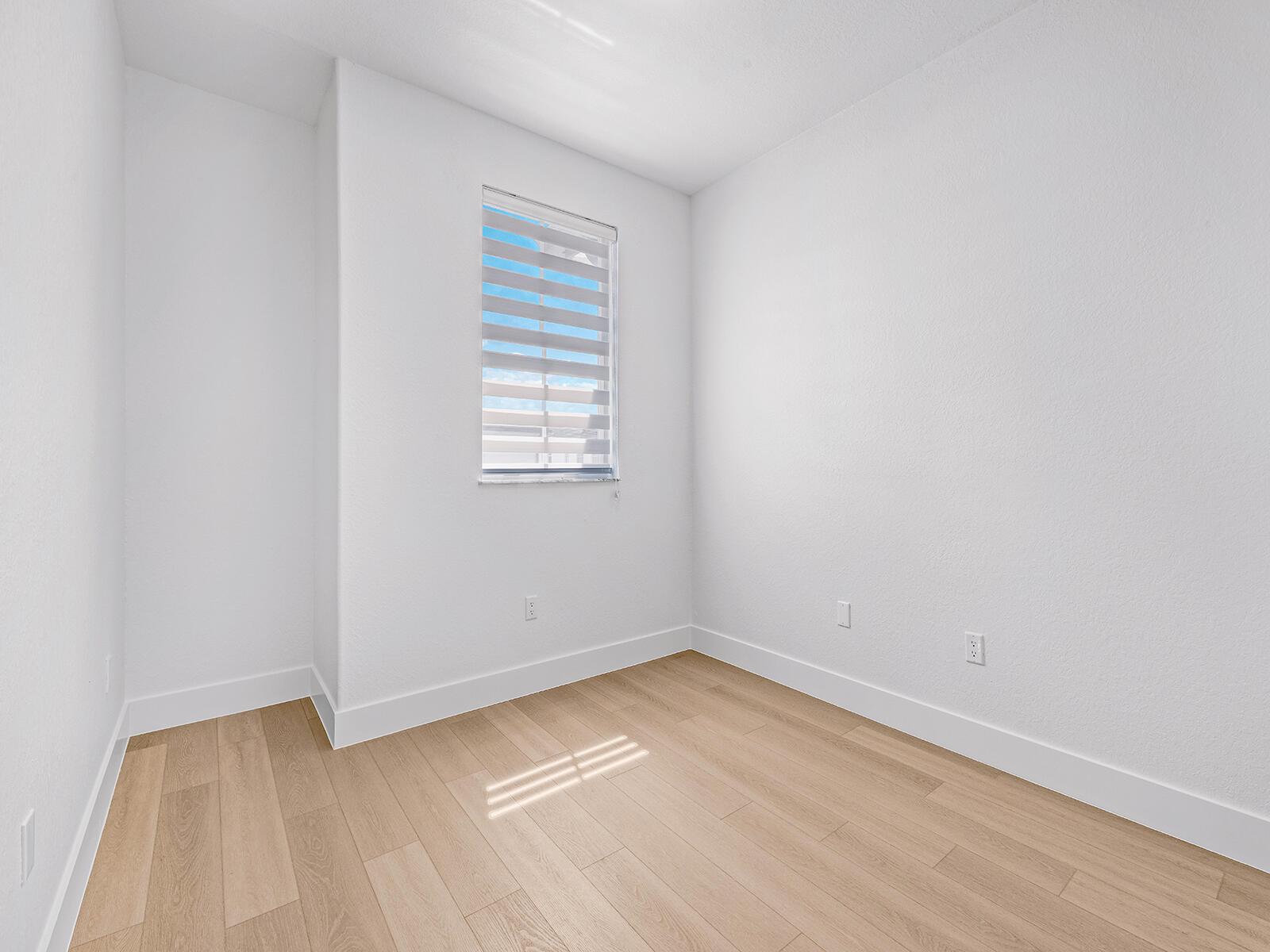 SHOMA HOMES SPLENDIDO CON - Residential Lease