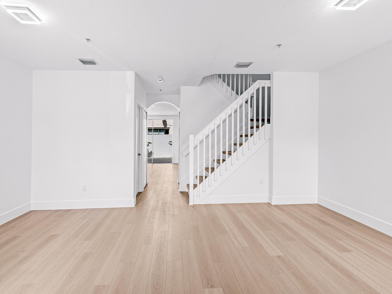 SHOMA HOMES SPLENDIDO CON - Residential Lease