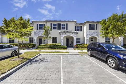 1572 SE 27th Terrace, Homestead, FL MLS: R11074057