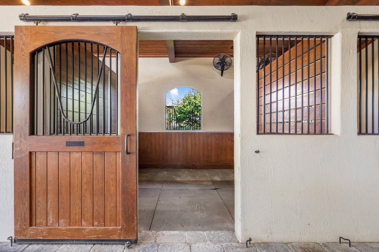 PALM BEACH POINT - Residential