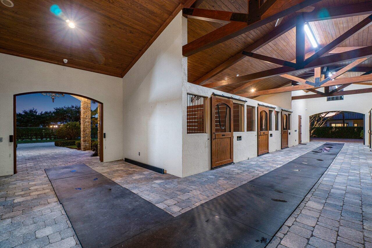 PALM BEACH POINT - Residential