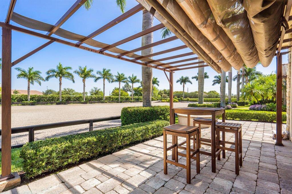 PALM BEACH POINT - Residential