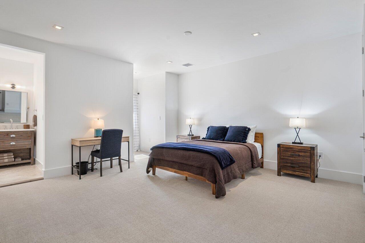 PALM BEACH POINT - Residential