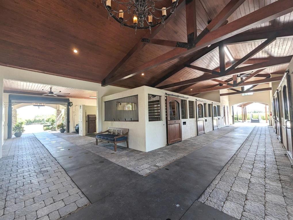 PALM BEACH POINT - Residential