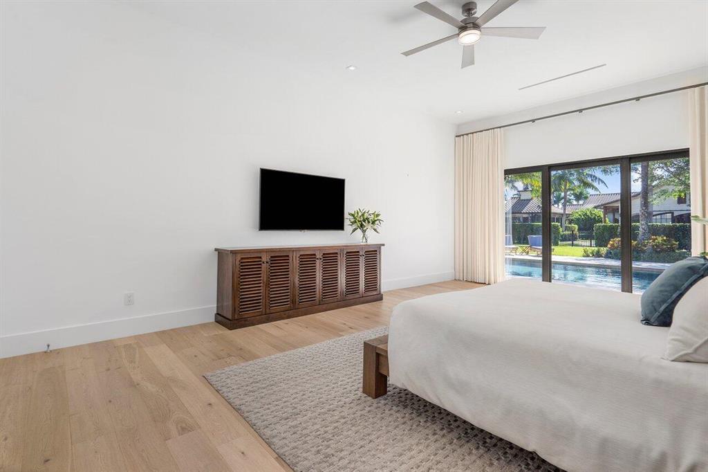 PALM BEACH POINT - Residential