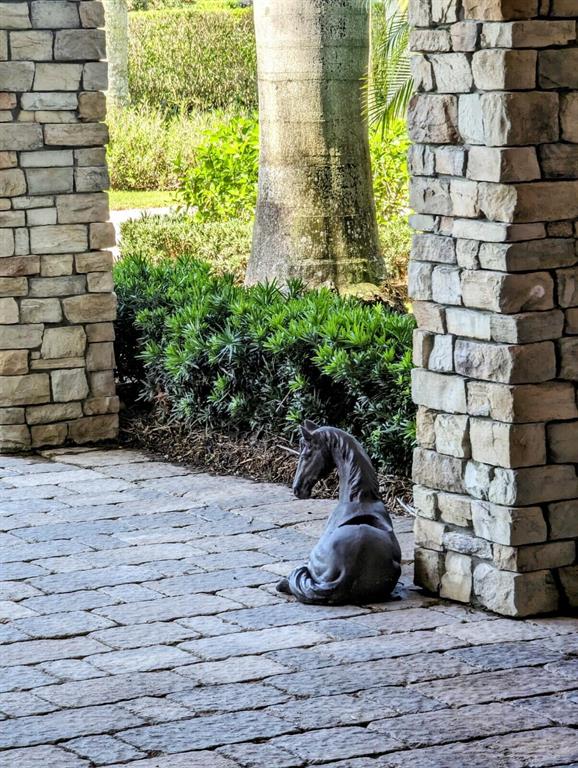 PALM BEACH POINT - Residential