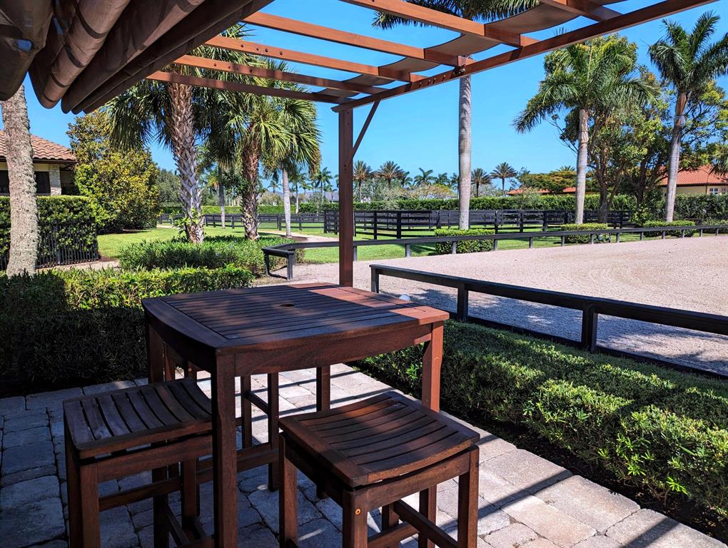 PALM BEACH POINT - Residential