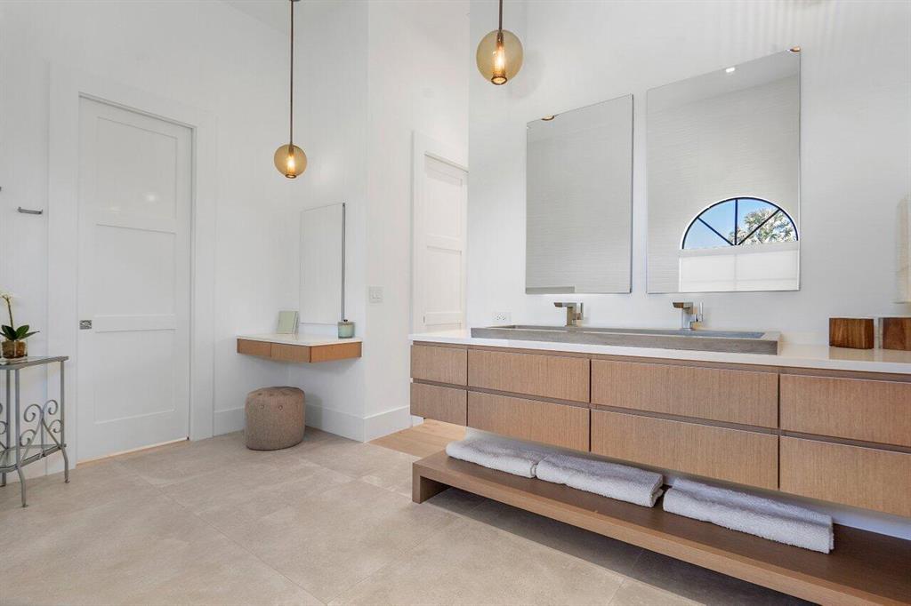 PALM BEACH POINT - Residential