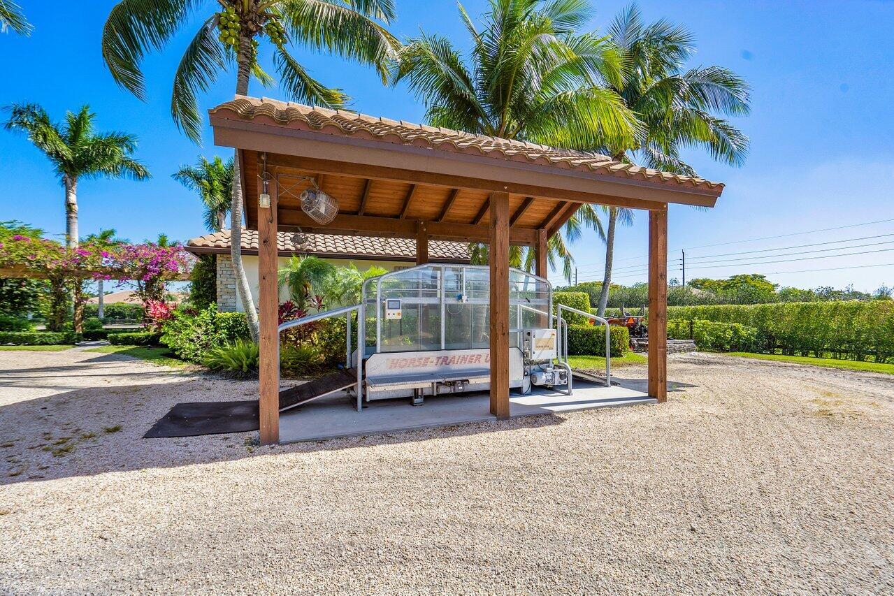 PALM BEACH POINT - Residential