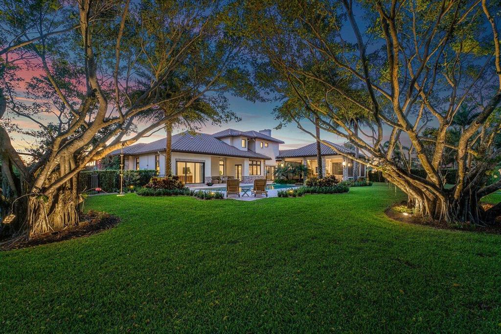 PALM BEACH POINT - Residential