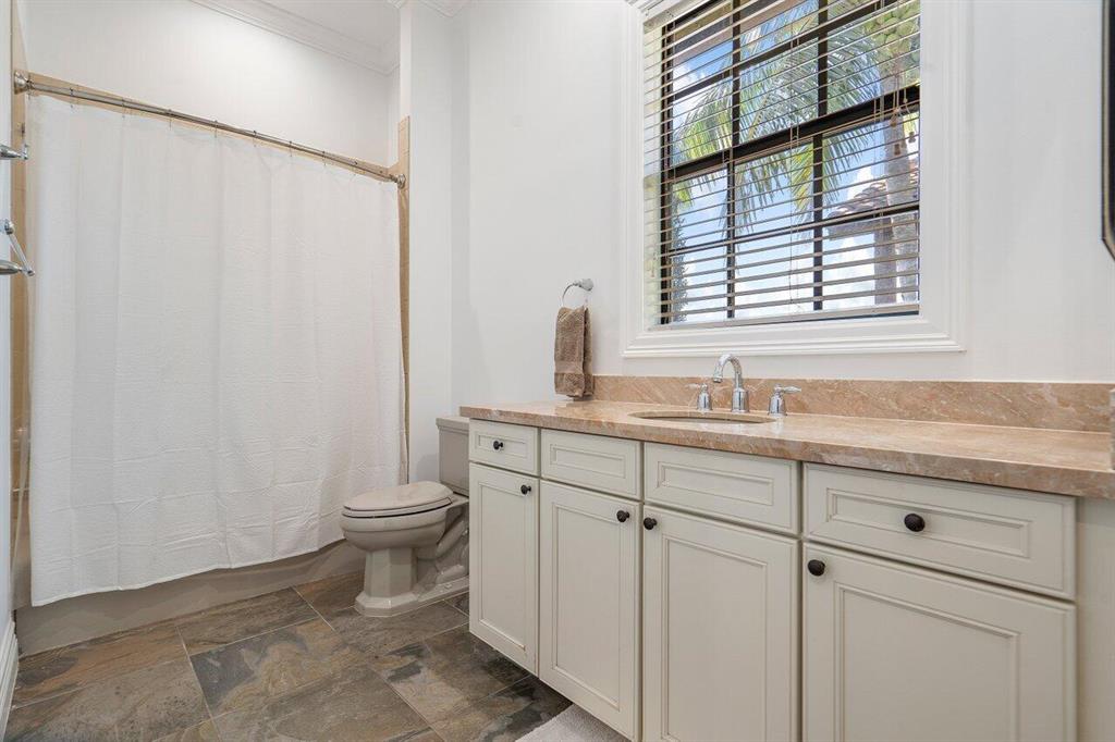 PALM BEACH POINT - Residential