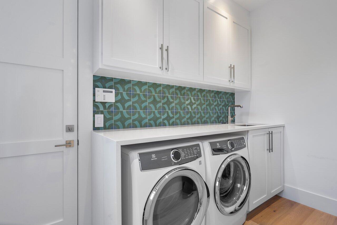 PALM BEACH POINT - Residential