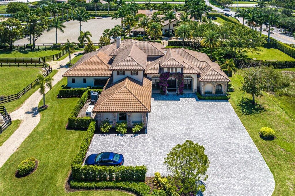 PALM BEACH POINT - Residential