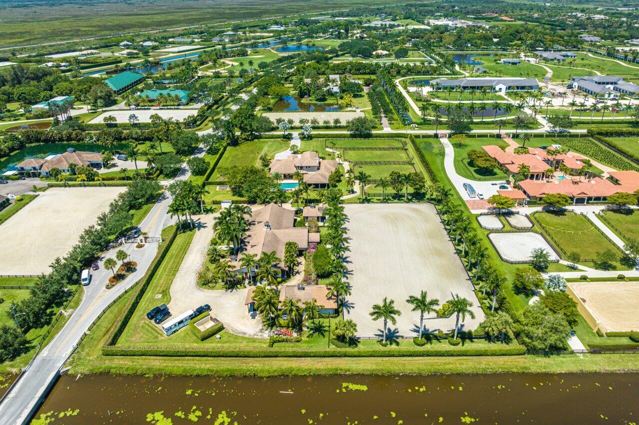 PALM BEACH POINT - Residential