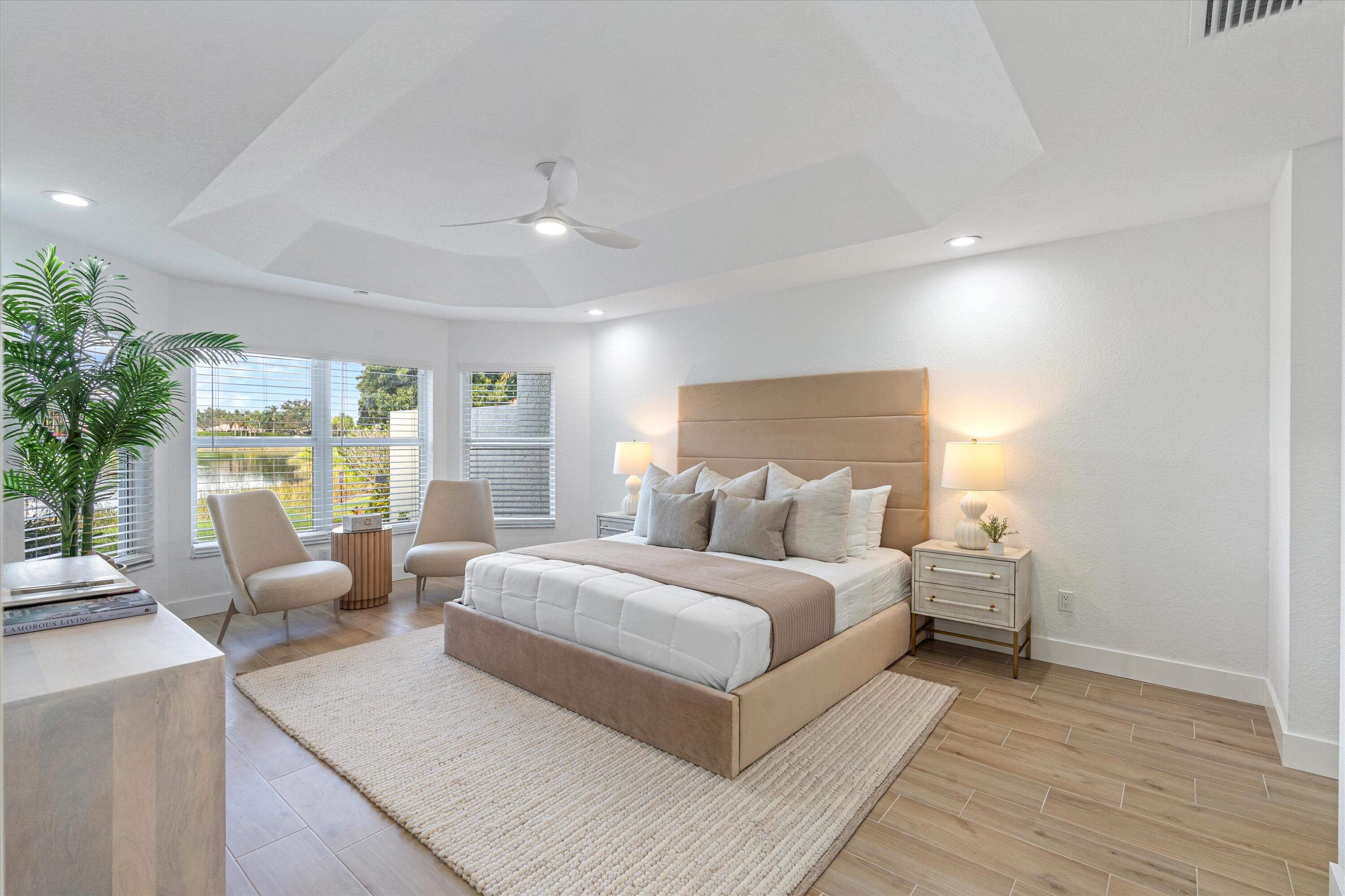 VALENCIA LAKES - Residential