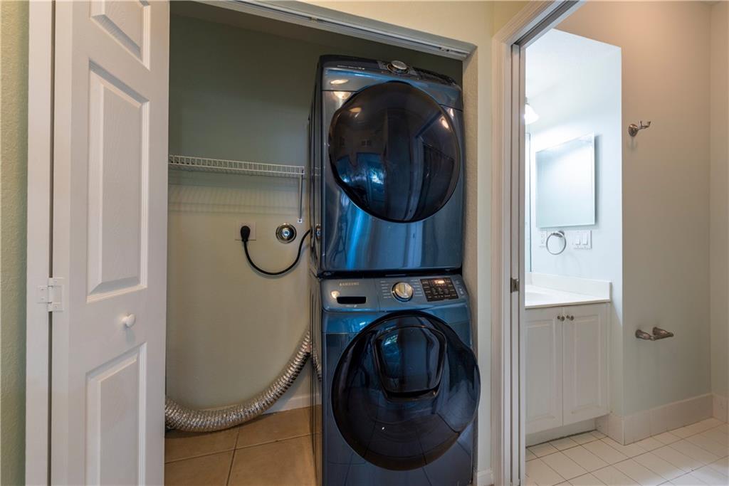 ISLES AT OAKLAND PARK - Residential