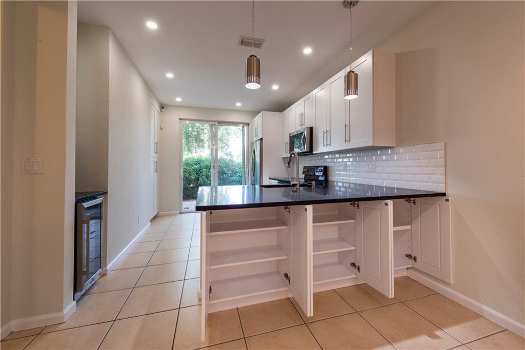 ISLES AT OAKLAND PARK - Residential