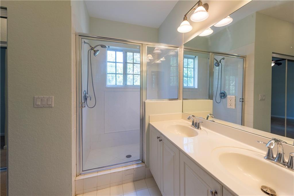 ISLES AT OAKLAND PARK - Residential