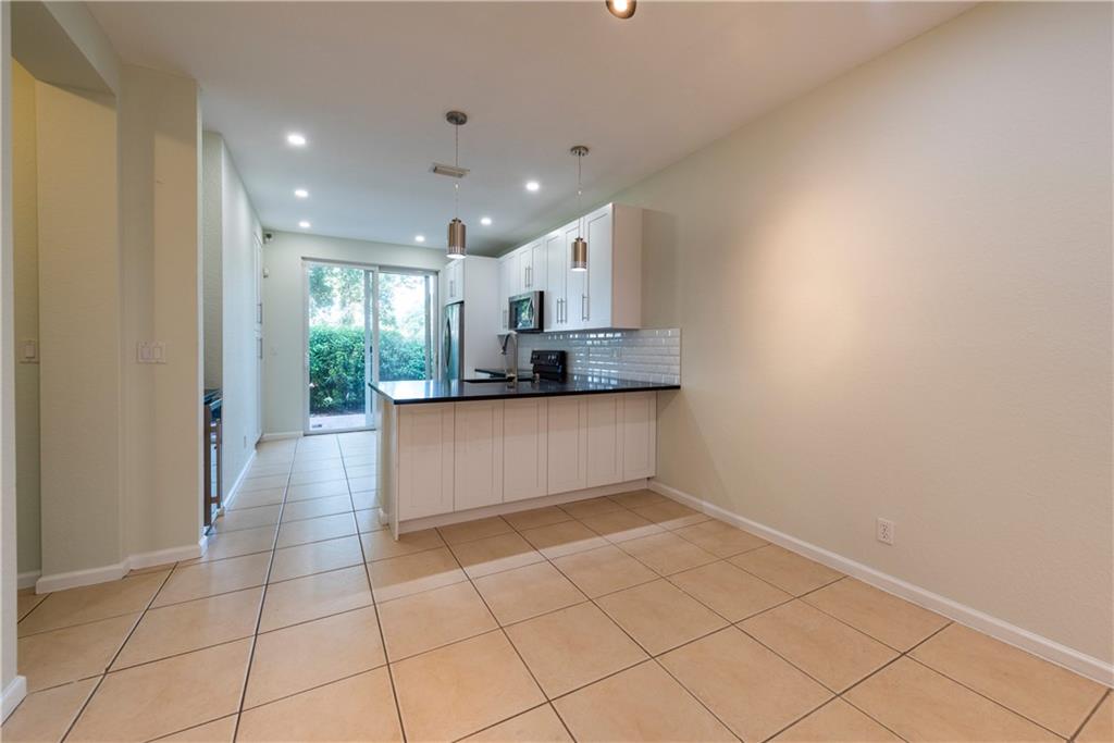 ISLES AT OAKLAND PARK - Residential