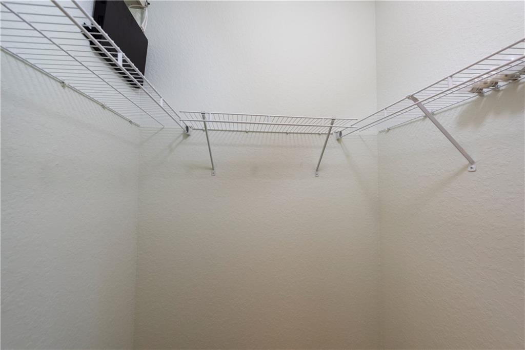 ISLES AT OAKLAND PARK - Residential