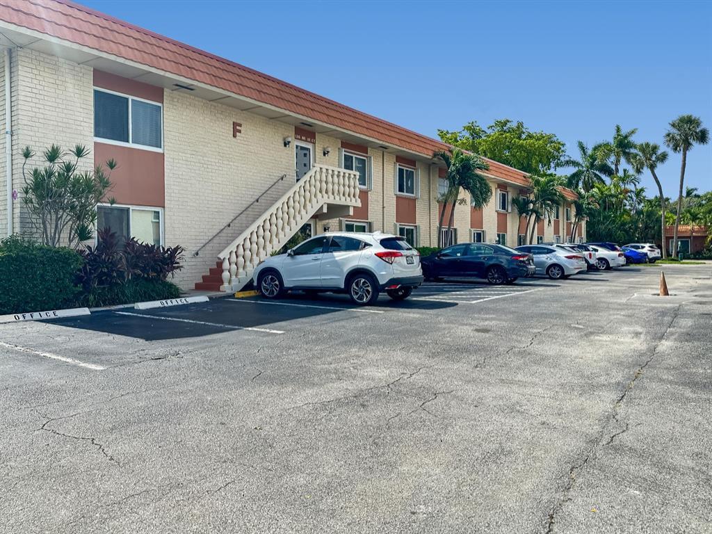 136 NE 19th Court 112f