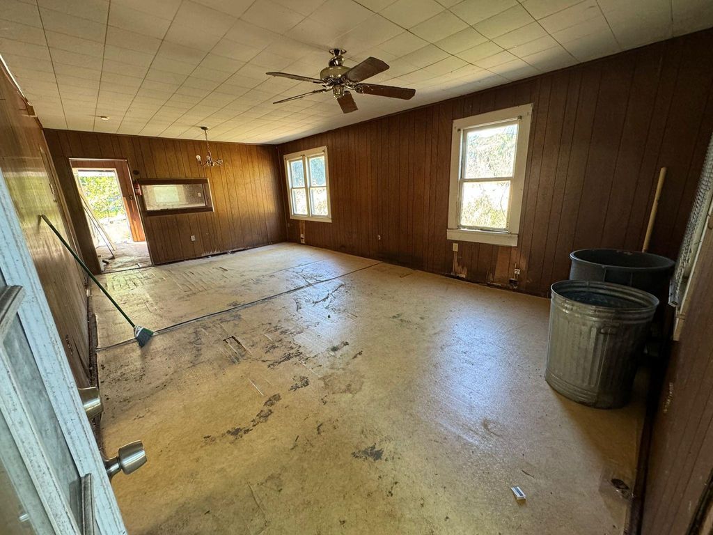 Photo of 3303 Avenue F, Fort Pierce, FL 34947 (MLS # F10436330)