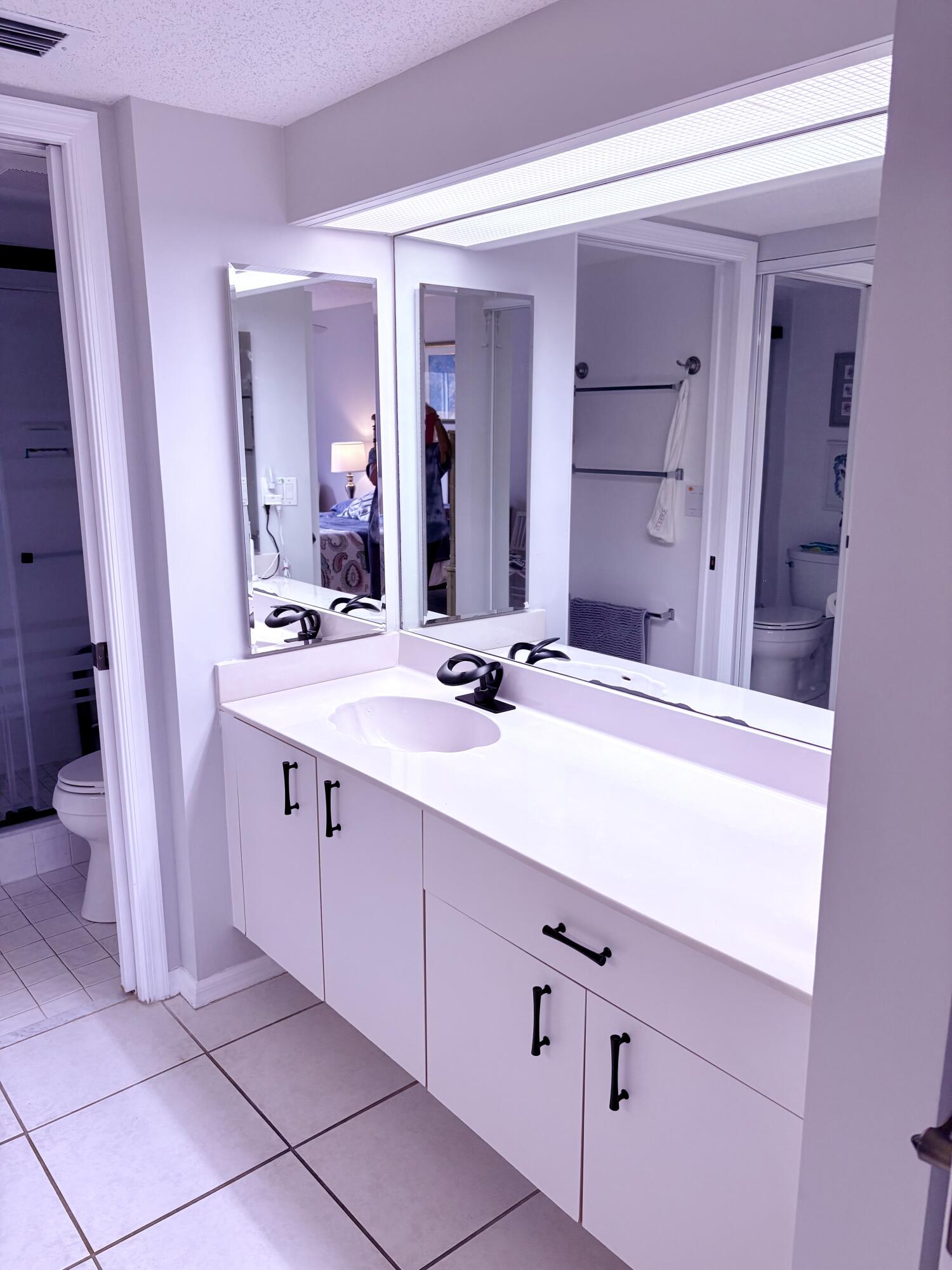 WELDON CONDOMINIUM F - Residential