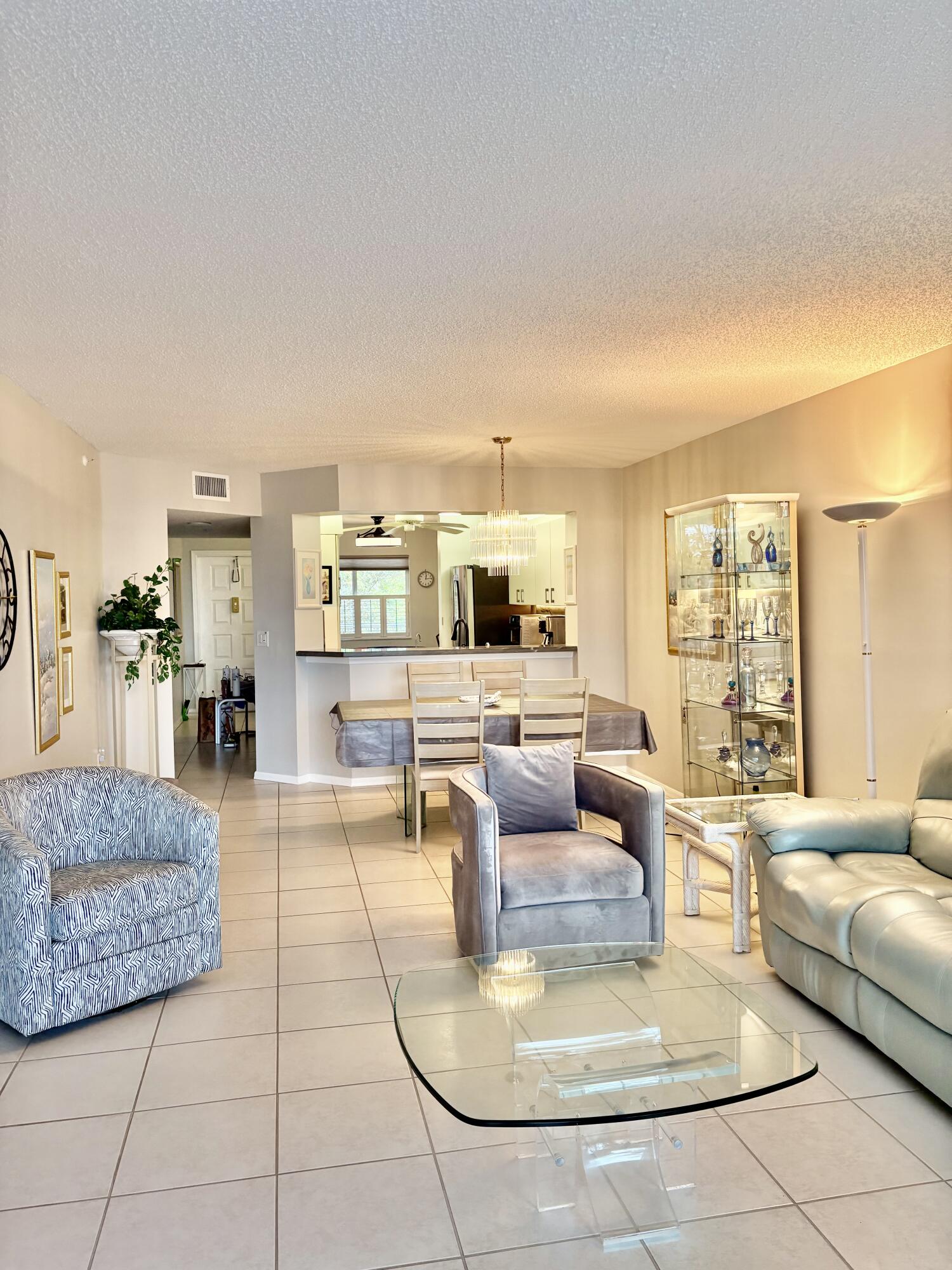 WELDON CONDOMINIUM F - Residential