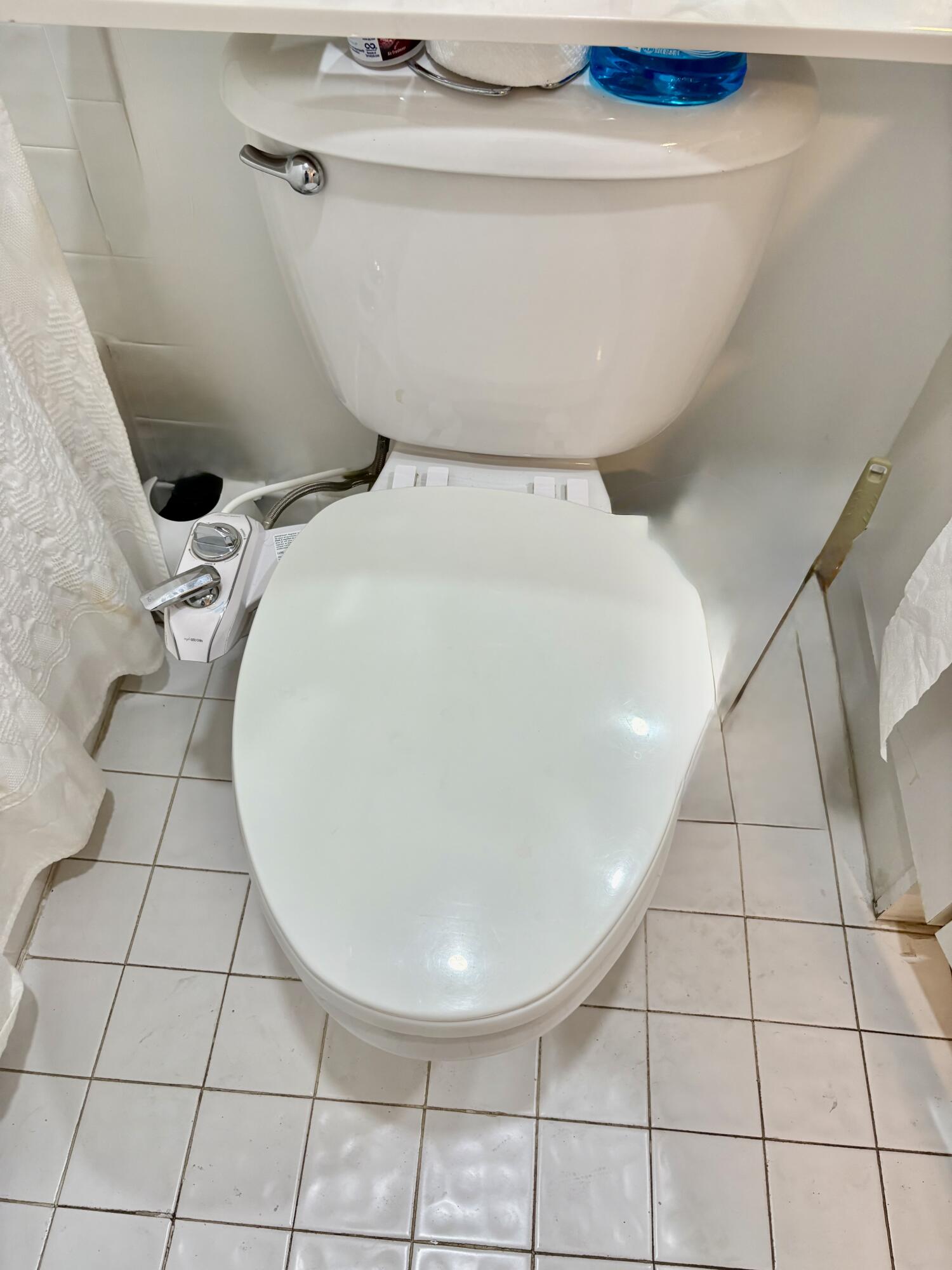 WELDON CONDOMINIUM F - Residential