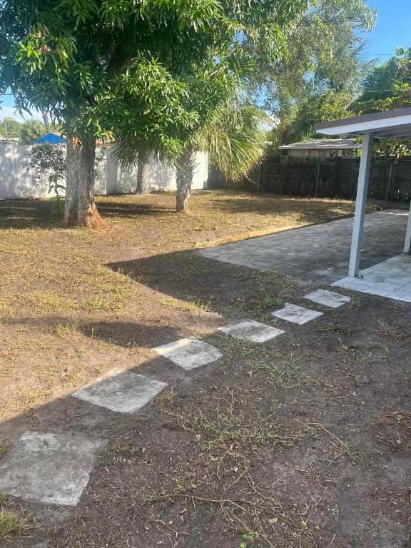 MANGONIA HILLS - Residential