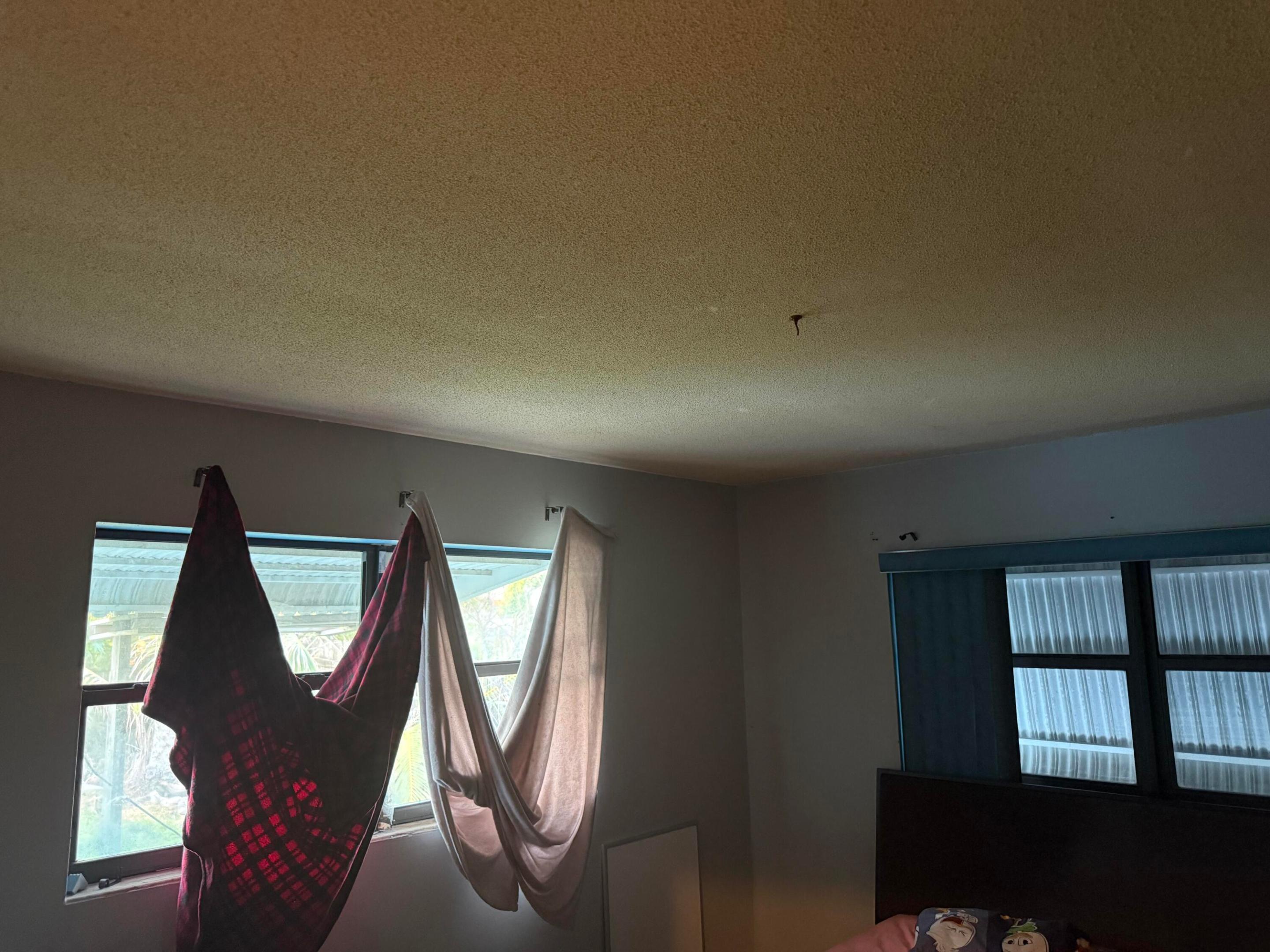 KNOTTY PINE ACRES - Residential