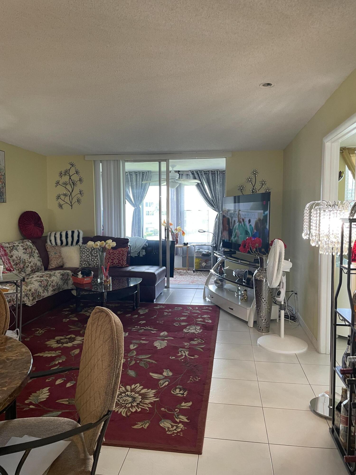 VILLAGES OF ORIOLE BONAIRE - Residential