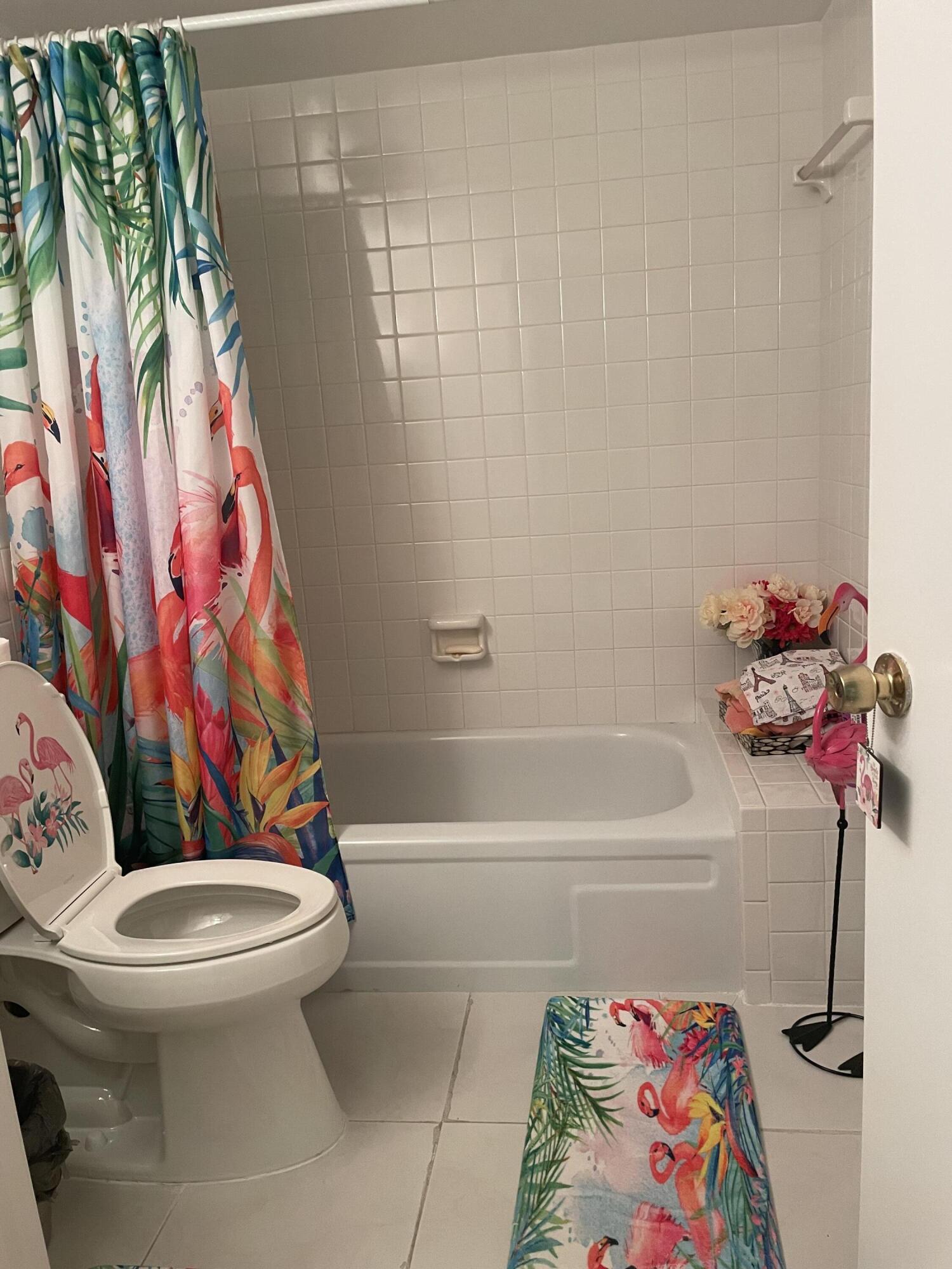 VILLAGES OF ORIOLE BONAIRE - Residential