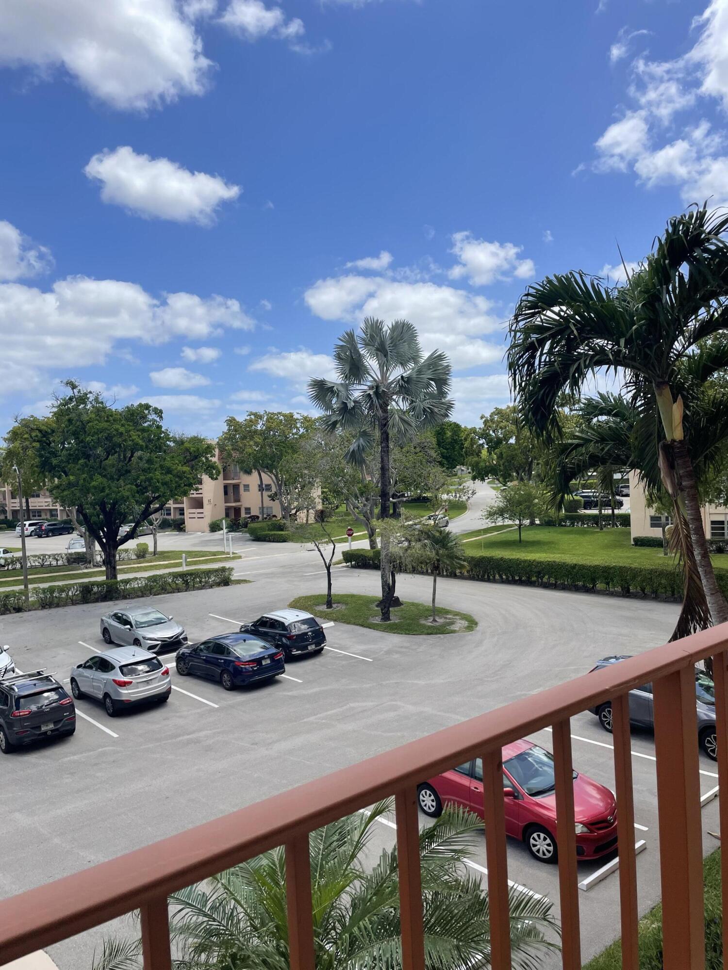 VILLAGES OF ORIOLE BONAIRE - Residential