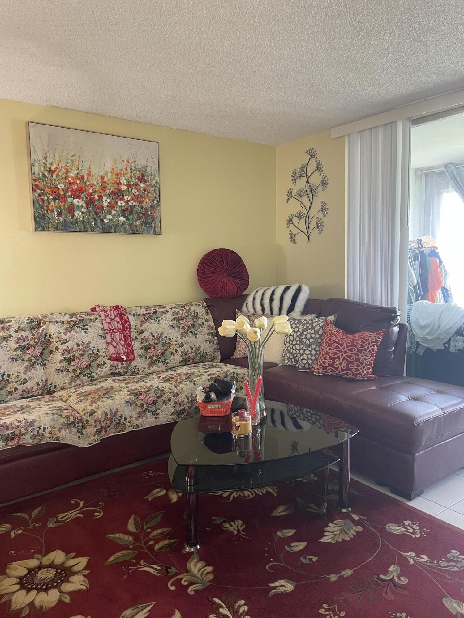 VILLAGES OF ORIOLE BONAIRE - Residential