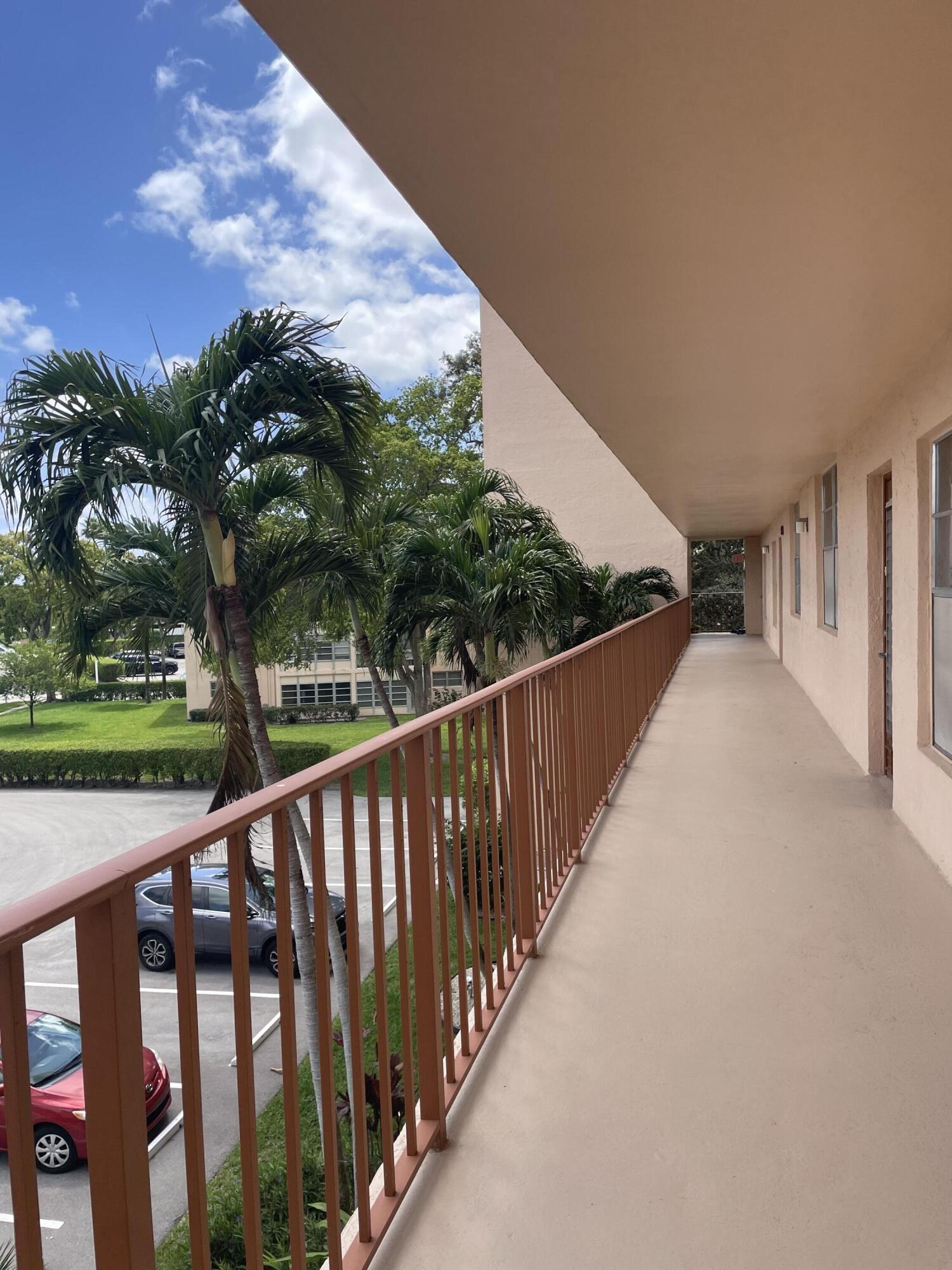 VILLAGES OF ORIOLE BONAIRE - Residential