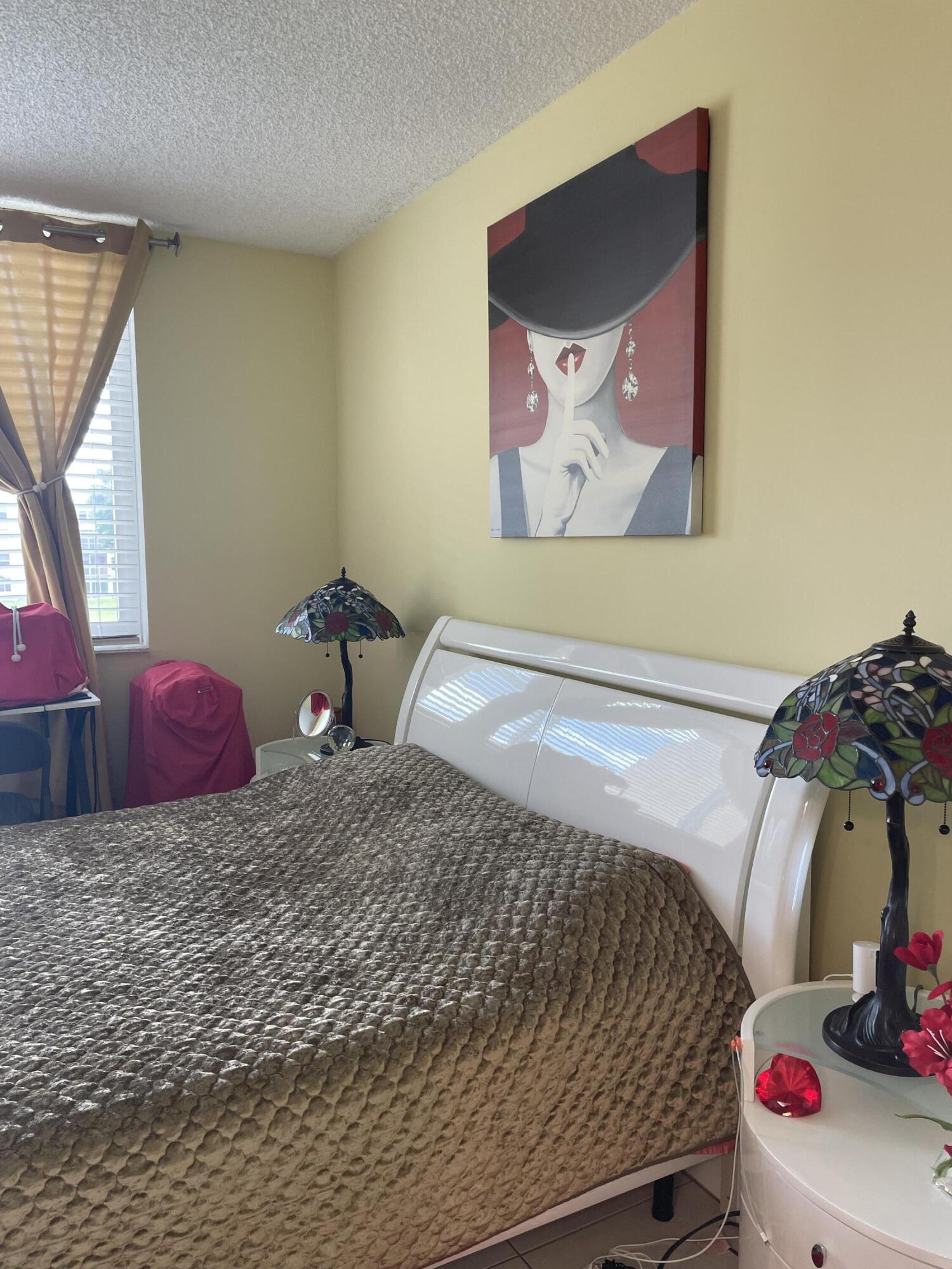 VILLAGES OF ORIOLE BONAIRE - Residential