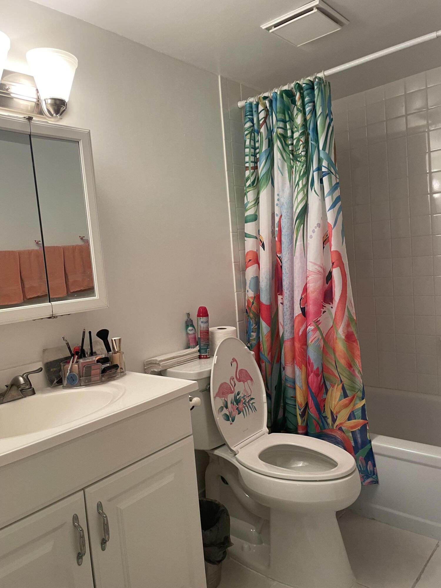 VILLAGES OF ORIOLE BONAIRE - Residential