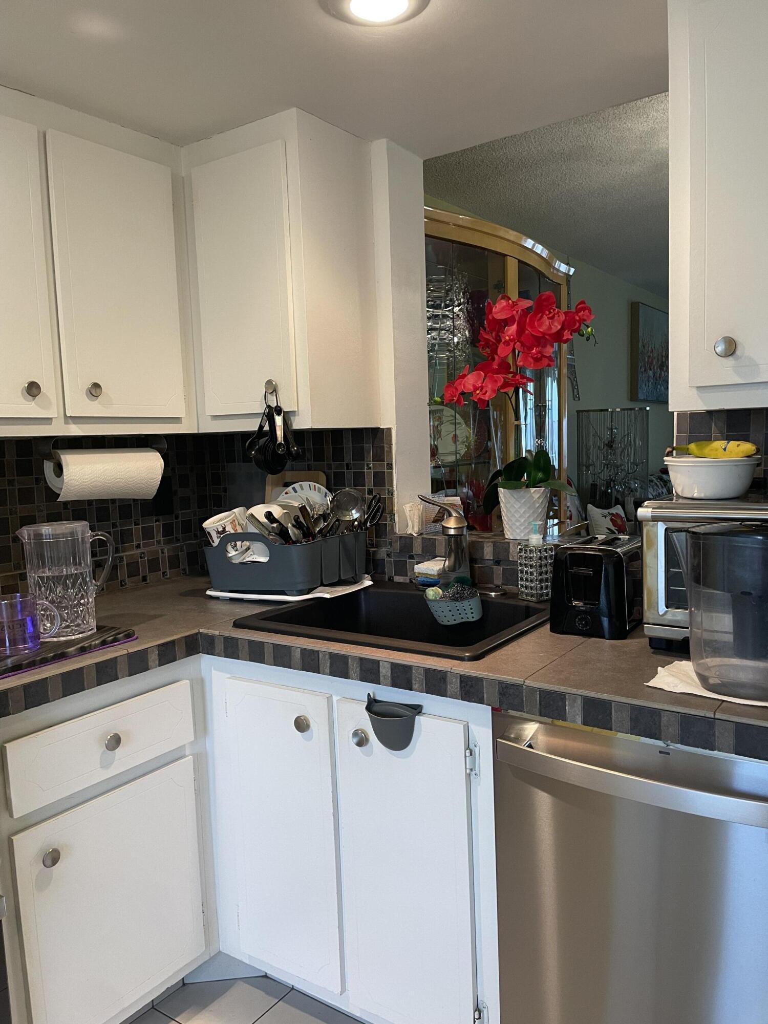 VILLAGES OF ORIOLE BONAIRE - Residential