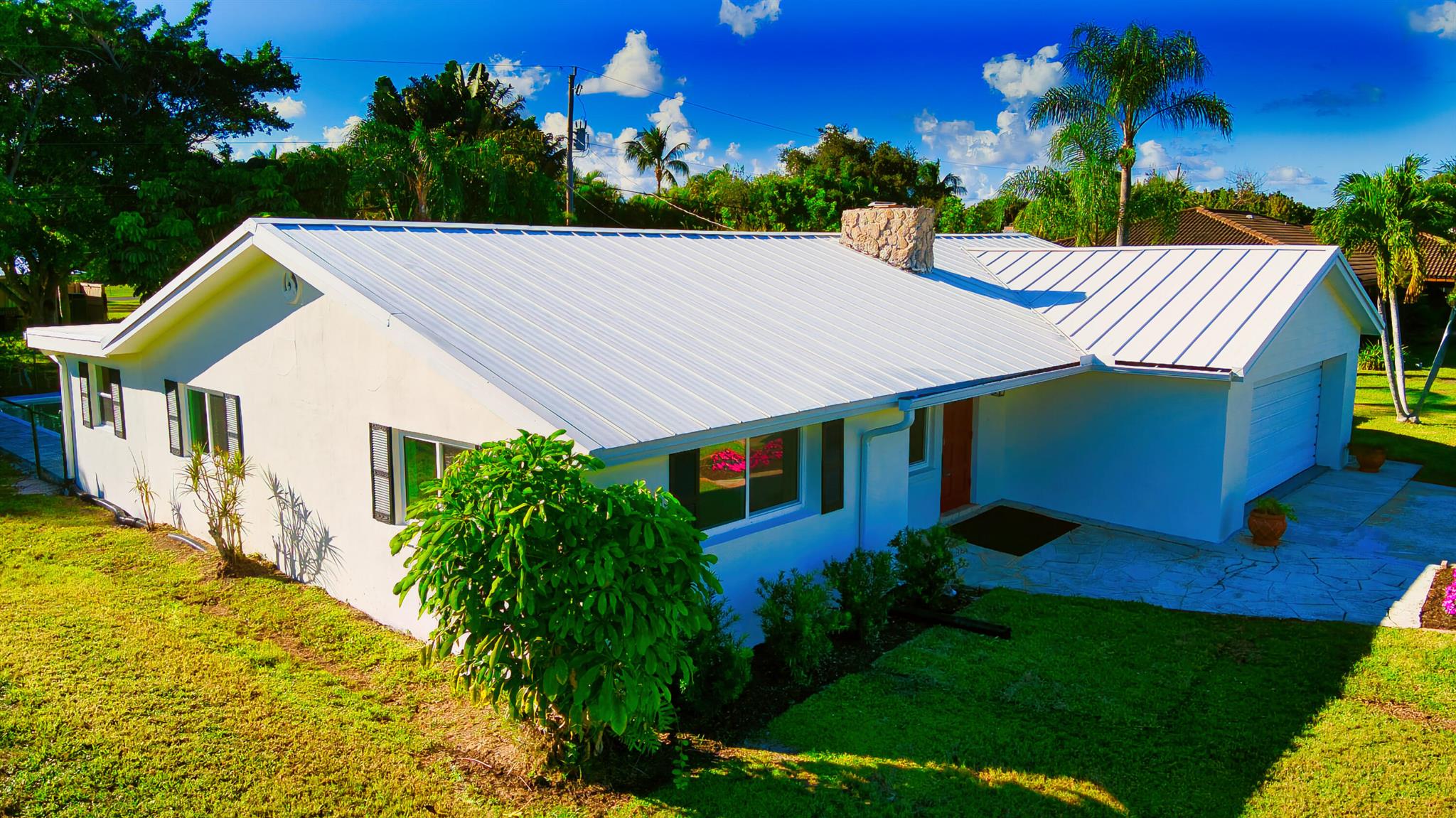 2416 NW Everglades Boulevard