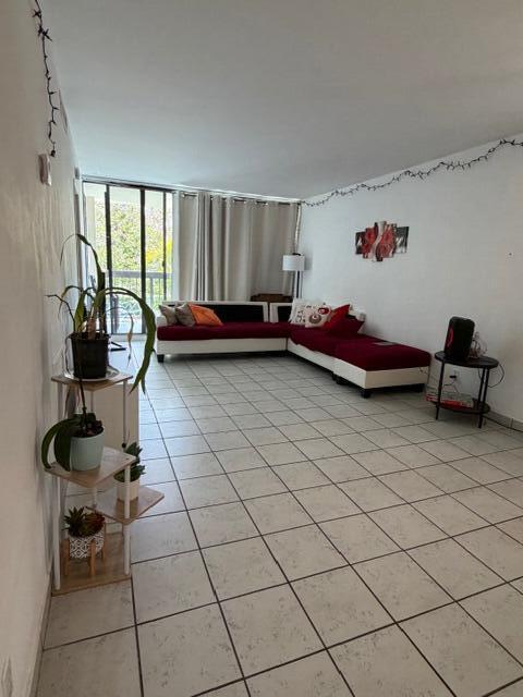 GREENGLADES CONDO IV - Residential